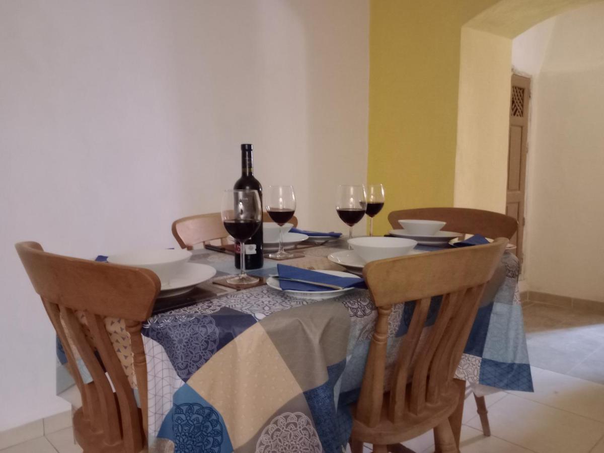 Casa En La Plaza, Hinojares - Ideal For Exploring The Area Luaran gambar